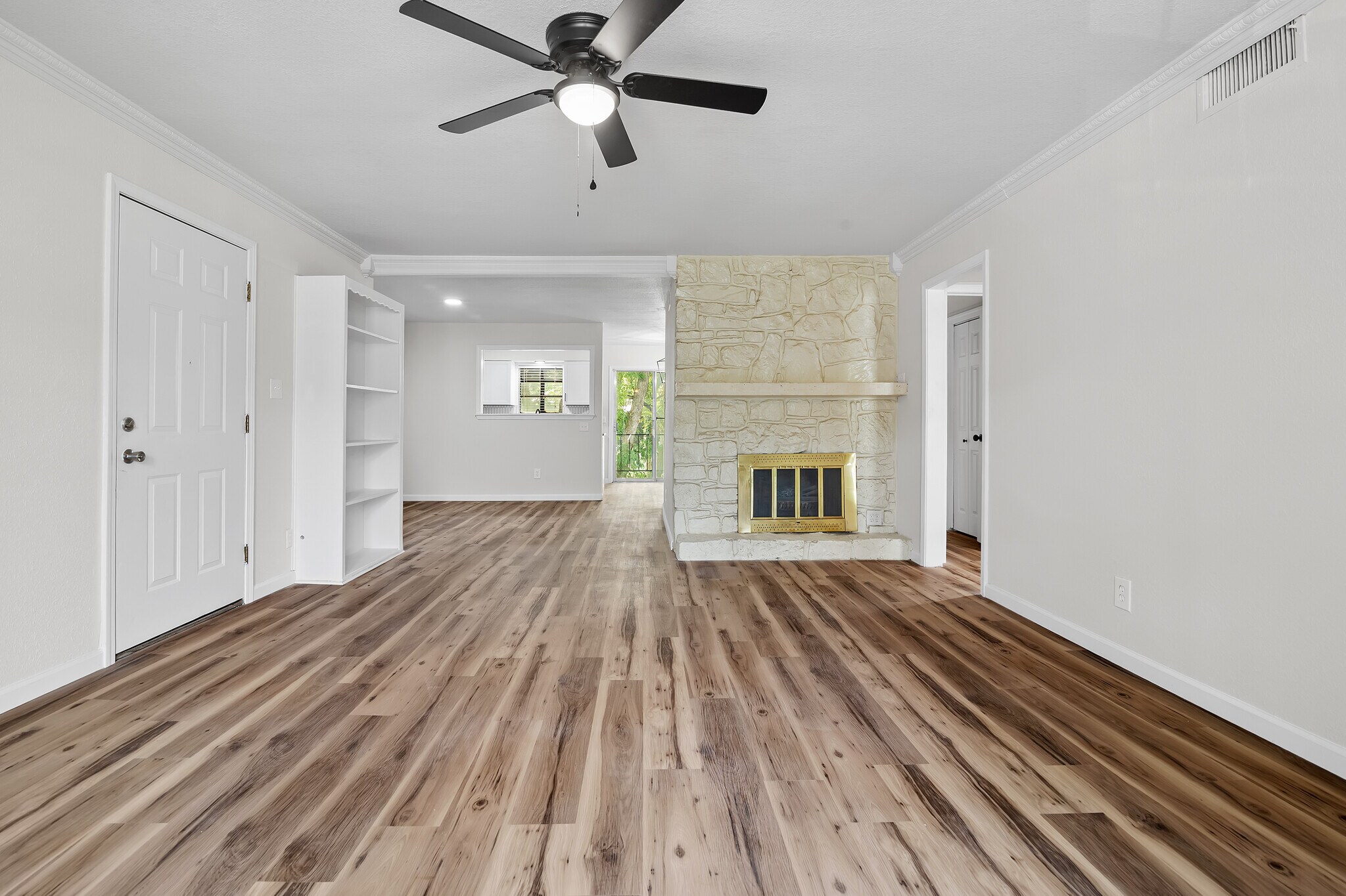 Building Photo - 4426 E 68th St