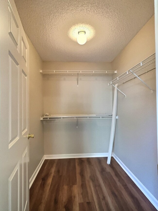 Building Photo - 1125 Oak Timber Cir