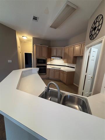 Building Photo - 103 Arbor Creek Dr
