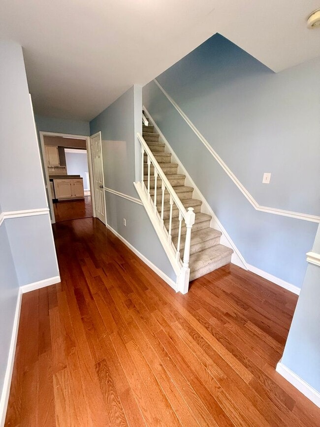 Building Photo - Welcome to Delaplane Manor!!!!