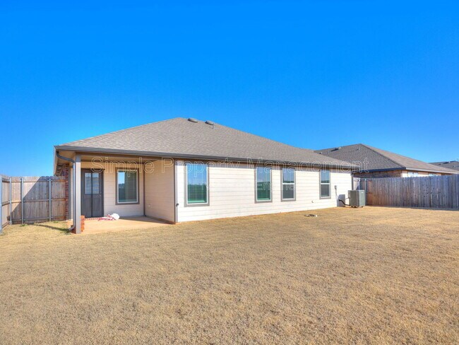 Building Photo - 7532 NW 143rd St