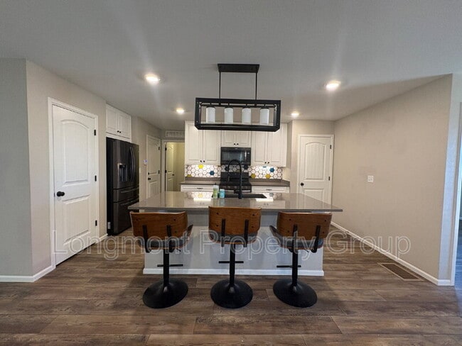 Building Photo - 4653 North Bend Way