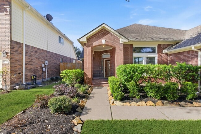 Building Photo - 7215 Bristol Ridge Dr