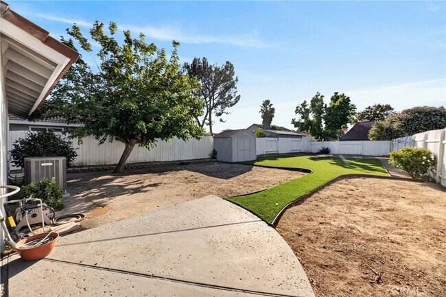 Building Photo - 39427 Canyon Rim Cir