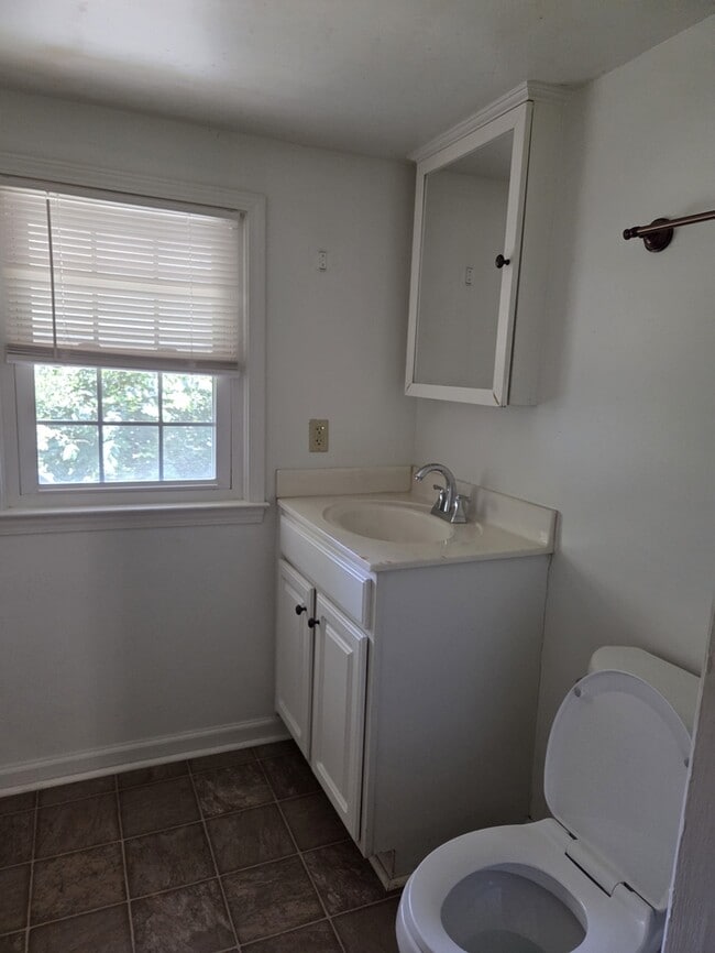 Building Photo - Charming 2 Bedroom in Summerfield