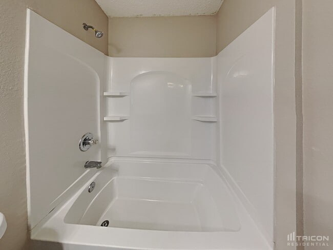 Building Photo - 713 Wynfield Cir