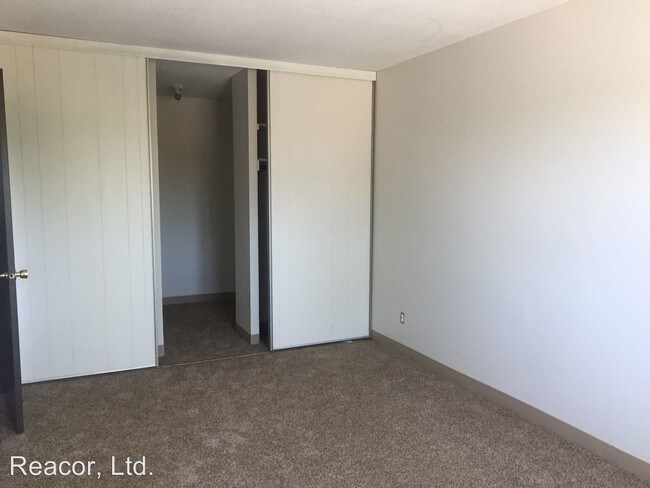 Building Photo - 2400 109th Ave NW