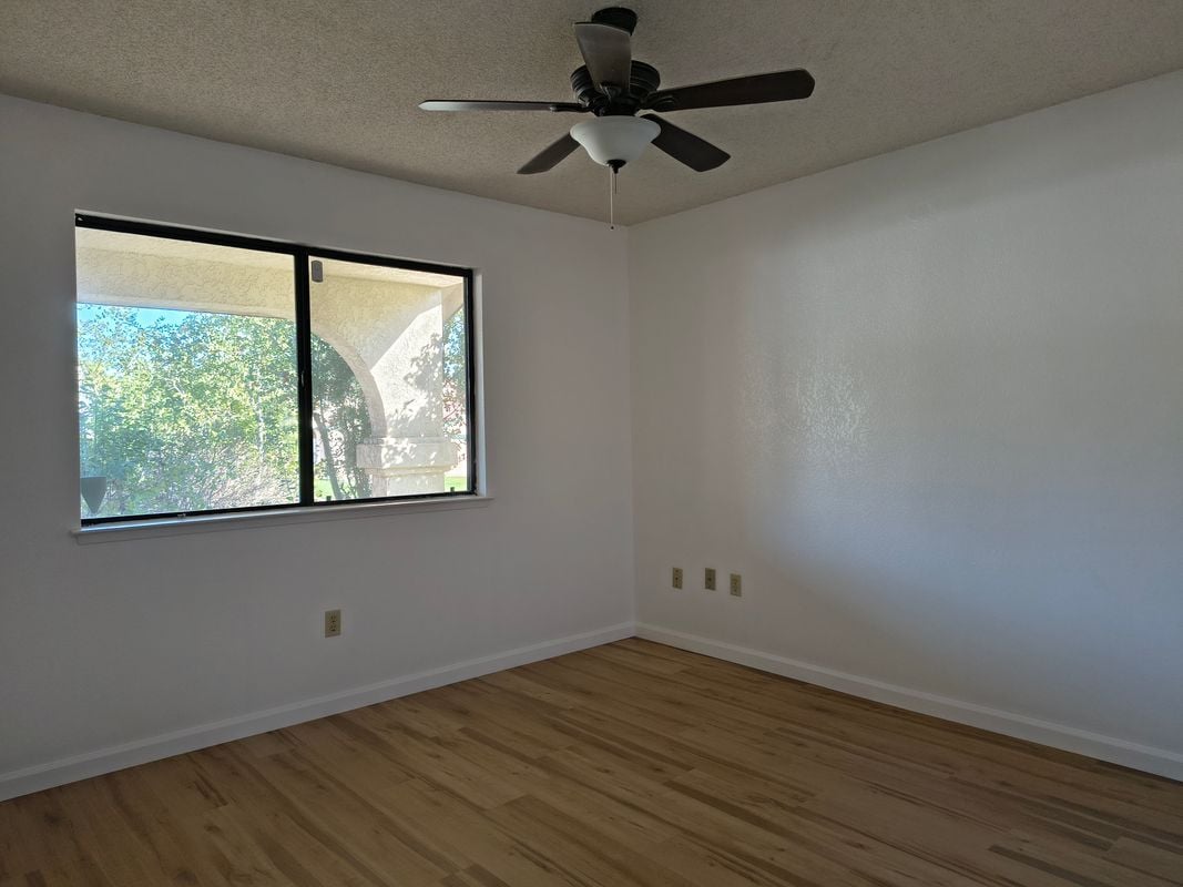 Building Photo - 1475 Godell St