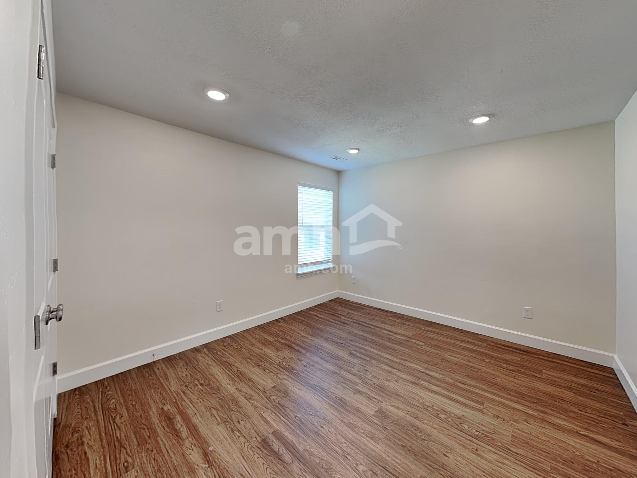 Building Photo - 2325 S Wild Horse Way