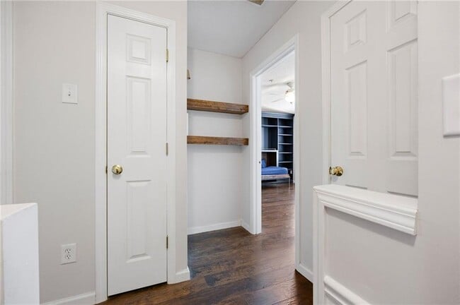 Building Photo - 134 Riverstone Commons Cir