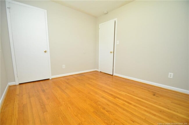 Building Photo - 4814 Greenbrier Rd