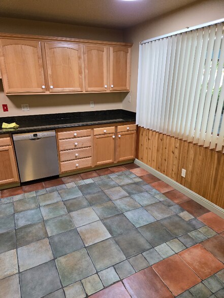 Building Photo - 7300 Boris Ct
