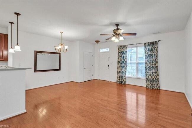 Building Photo - 1315 Teton Cir