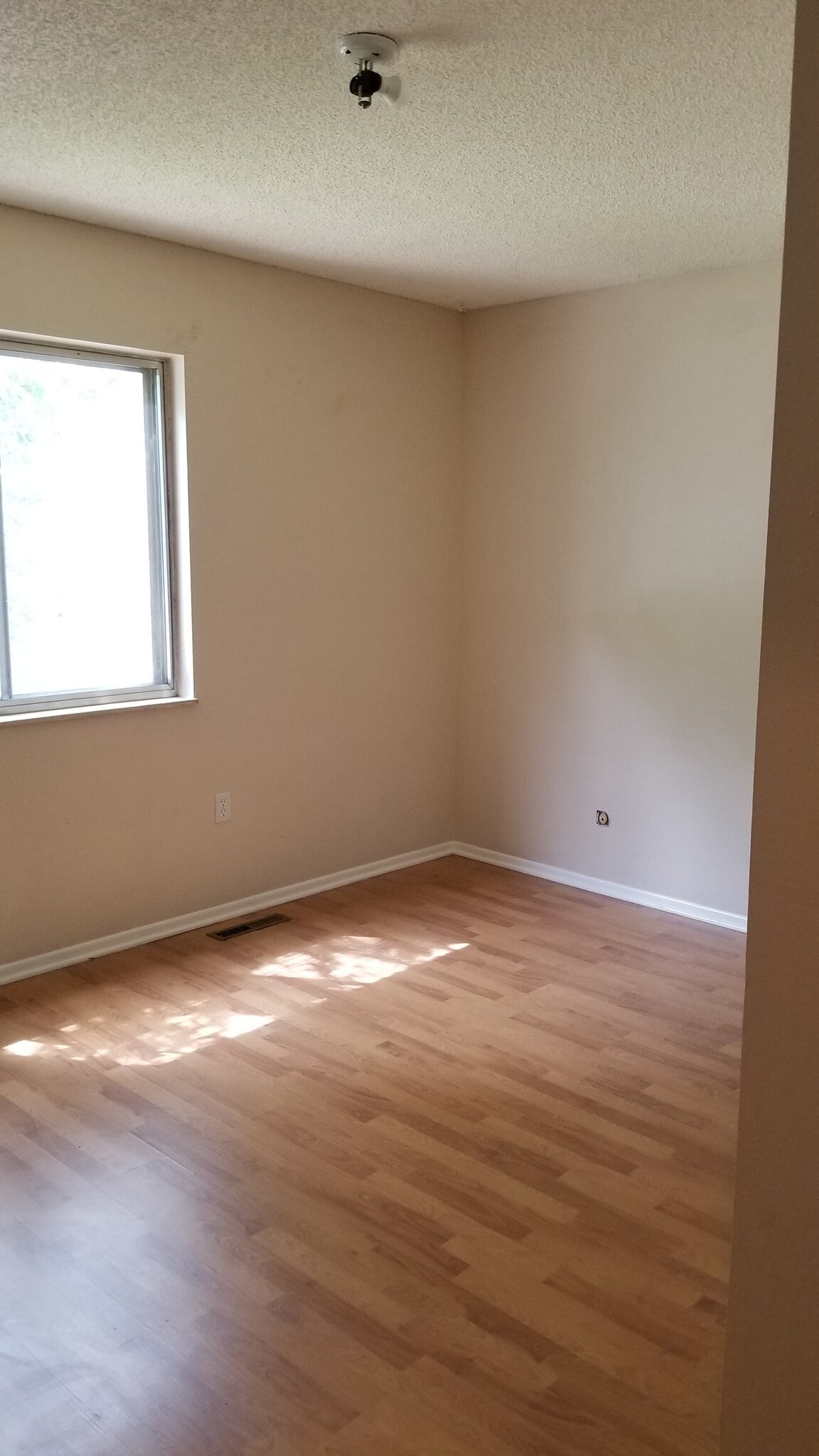 Building Photo - 1812 Corriedale Dr