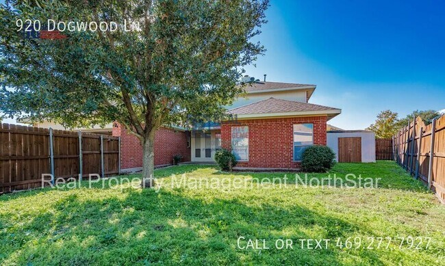 Building Photo - 920 Dogwood Ln