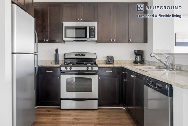 Building Photo - 501 Murphy Ranch Rd