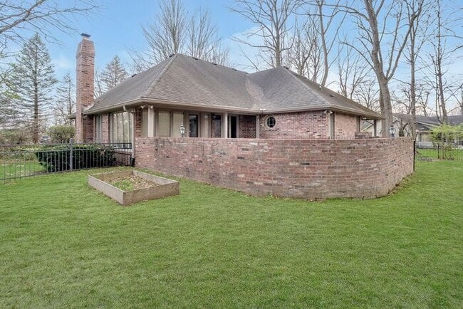 Building Photo - Beautiful Wooded Lot