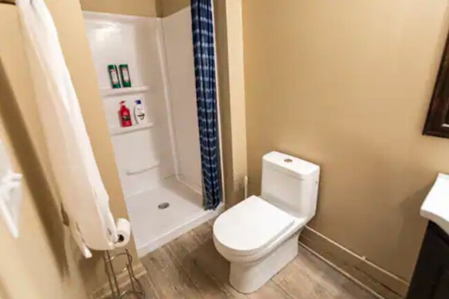 Building Photo - Original Charm With Modern Updates!!