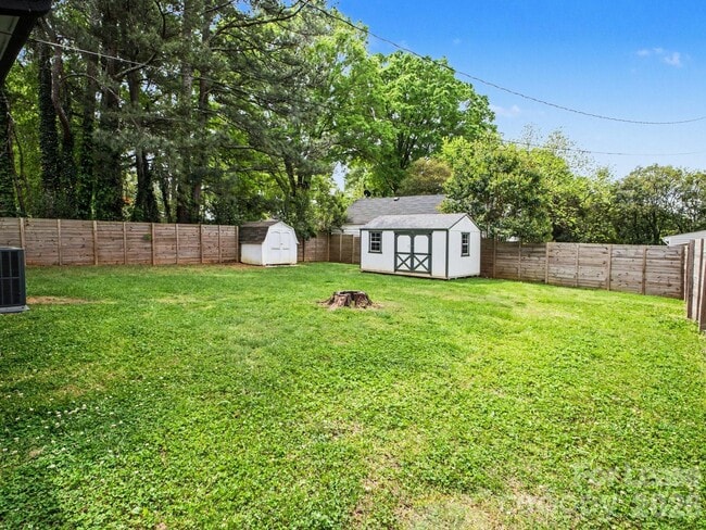 Building Photo - 782 Union St S