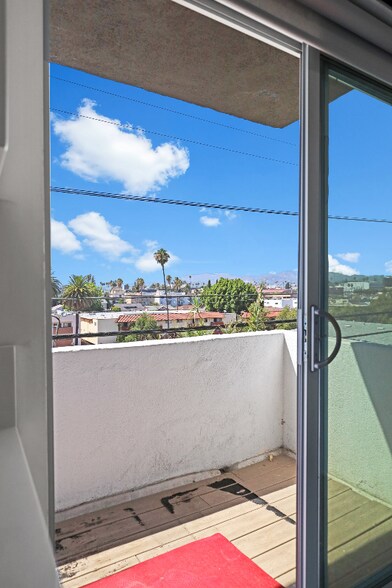 Building Photo - 249 S Coronado St