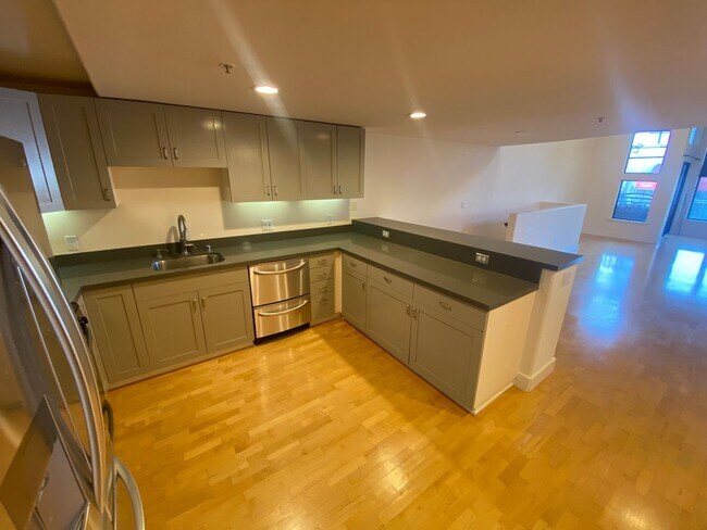 Building Photo - EPIC REA, INC - Vibrant Mission District L...