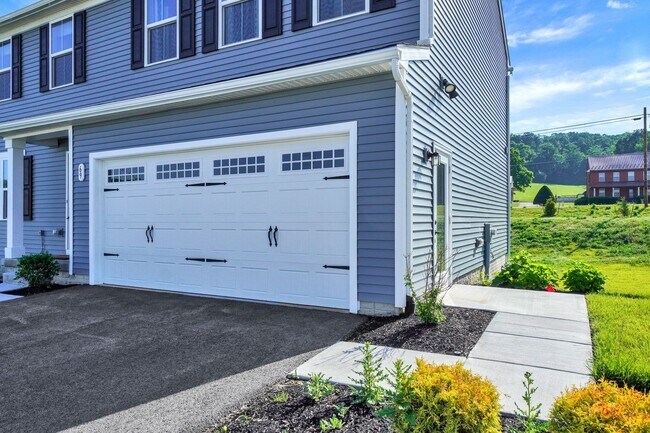 Building Photo - 69 Summerfield Dr