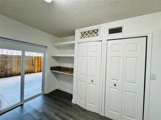 Building Photo - 13160 SW 64th Terrace