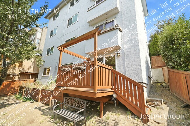 Building Photo - 2215 14th Ave W