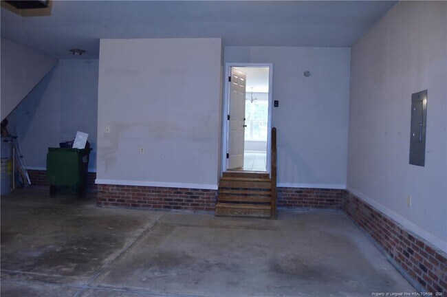 Building Photo - 60 Cobblestone Dr