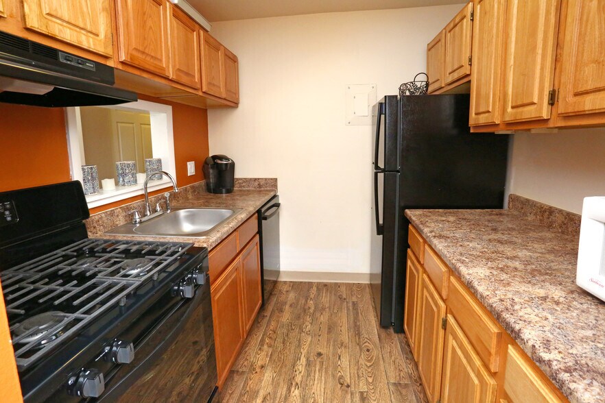 Six Trails Apartments Saline, MI 801 Valley Circle Dr Saline MI 48176 Apartment Finder