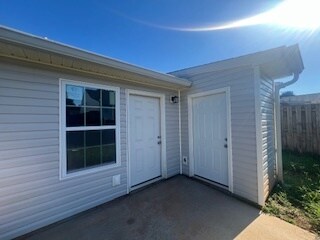 Building Photo - 1616 Summerwoods Cir