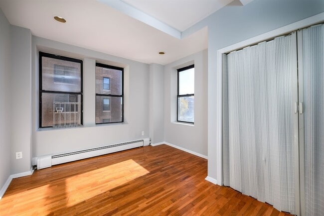 Building Photo - 50 Glenwood Ave