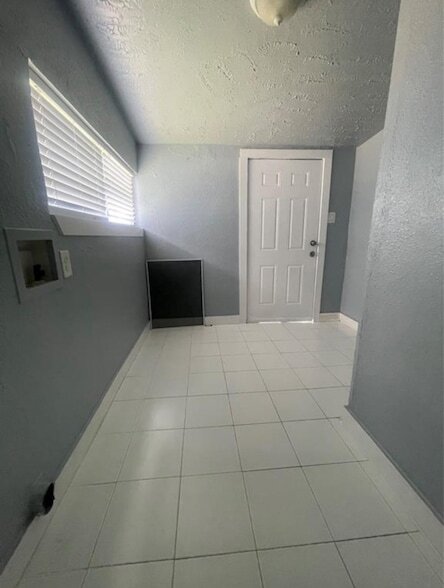 Building Photo - 4806 Airport Blvd