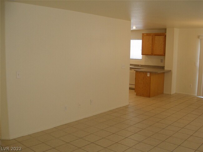 Building Photo - 4225 English Walnut Ct