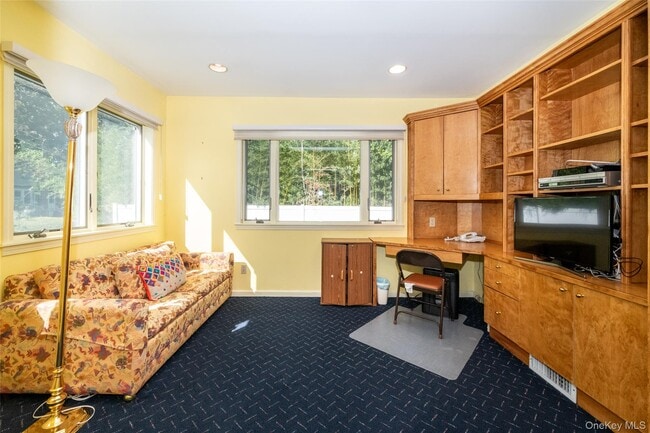 Building Photo - 18 Lomond Pl