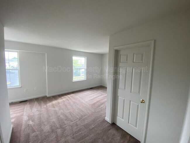 Building Photo - 10910 Coreys Way