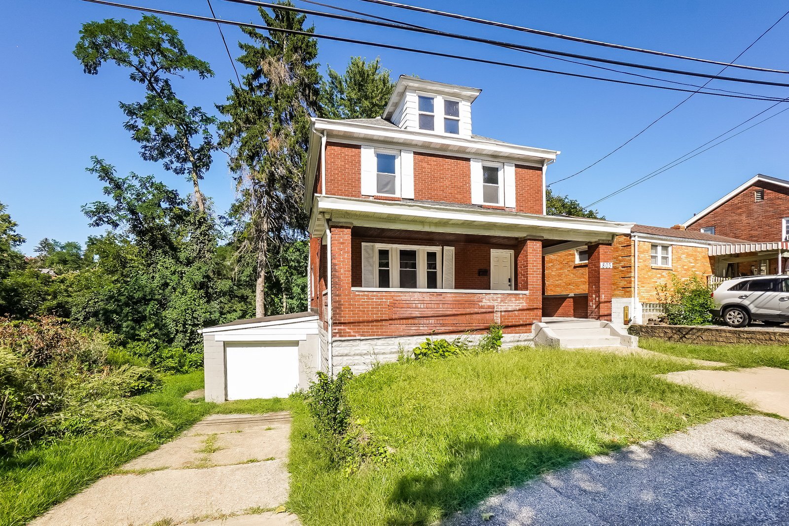 Building Photo - 803 Eathan Ave