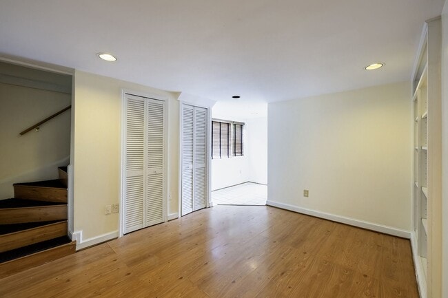 Building Photo - NW DC - Timeless Elegance Meets Modern Comfort in AU Park (with Pool!)