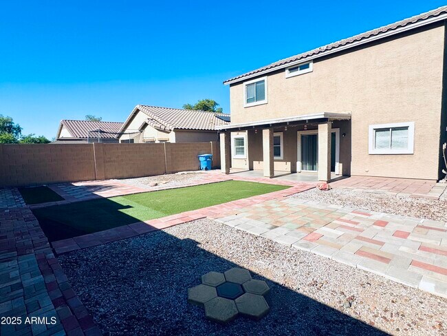 Building Photo - 5427 W Minton St