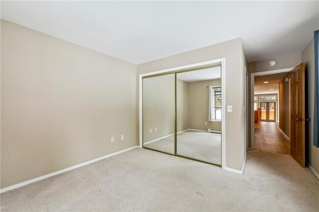 Building Photo - McCloud 2 bedroom