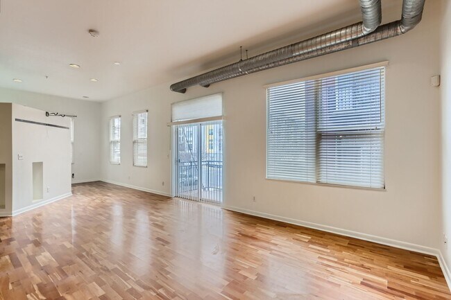 Building Photo - Bright & Spacious LoHi Condo- Available 8/10/26!