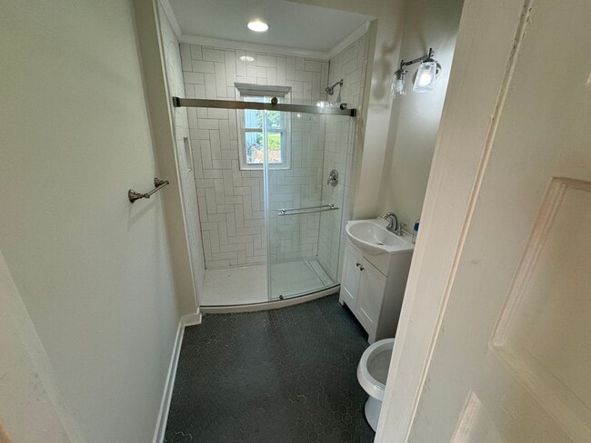 Building Photo - 2419 Terrell Pl