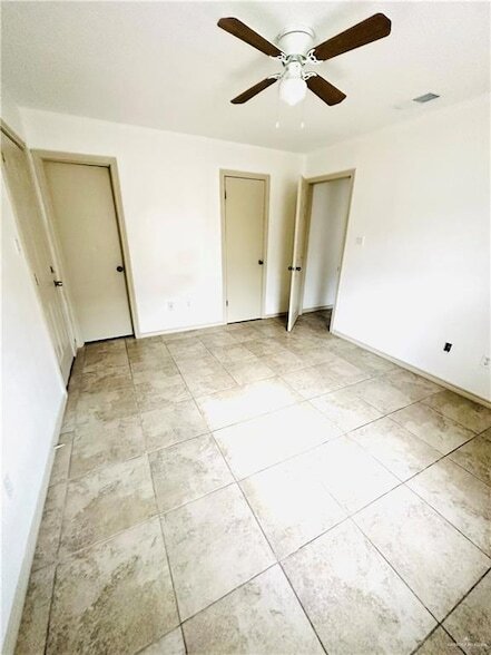 Building Photo - 2804 Gumwood Ave W