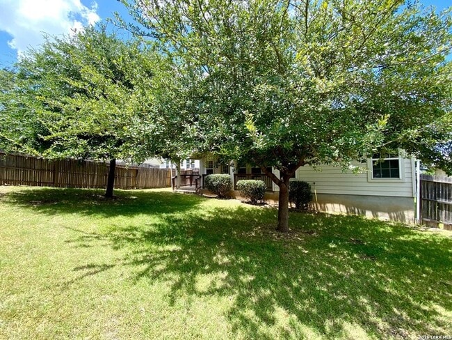 Building Photo - 13904 Belgravia Forest