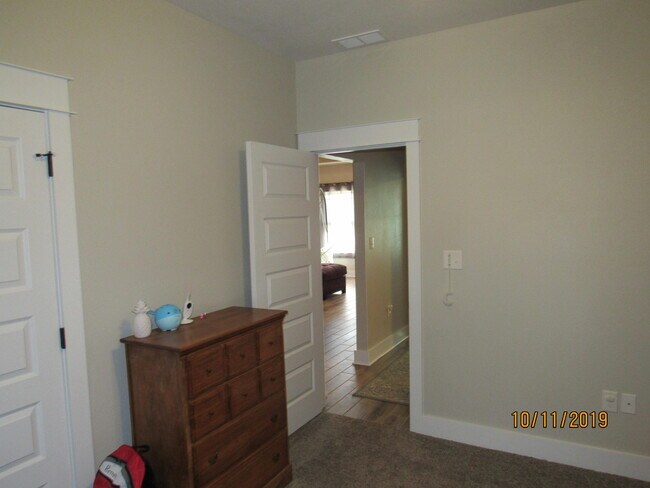 Building Photo - 3956 Painter Branch Rd