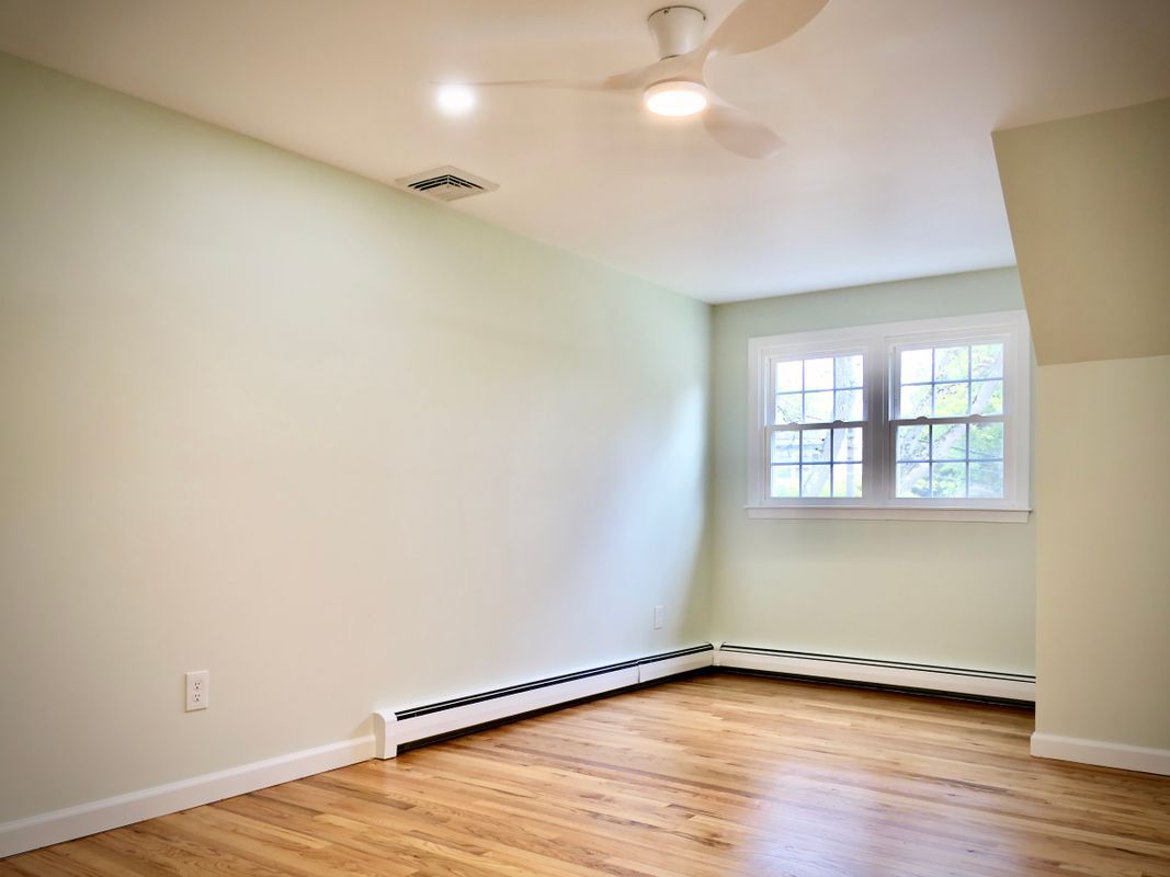 Building Photo - 38 Pepperbush Ln
