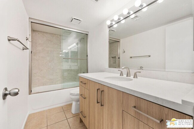 Building Photo - 505 S Farrell Dr