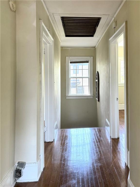 Building Photo - 46 Delmont Dr NE