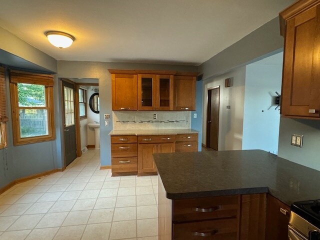 Dining - 7948 48th Ave