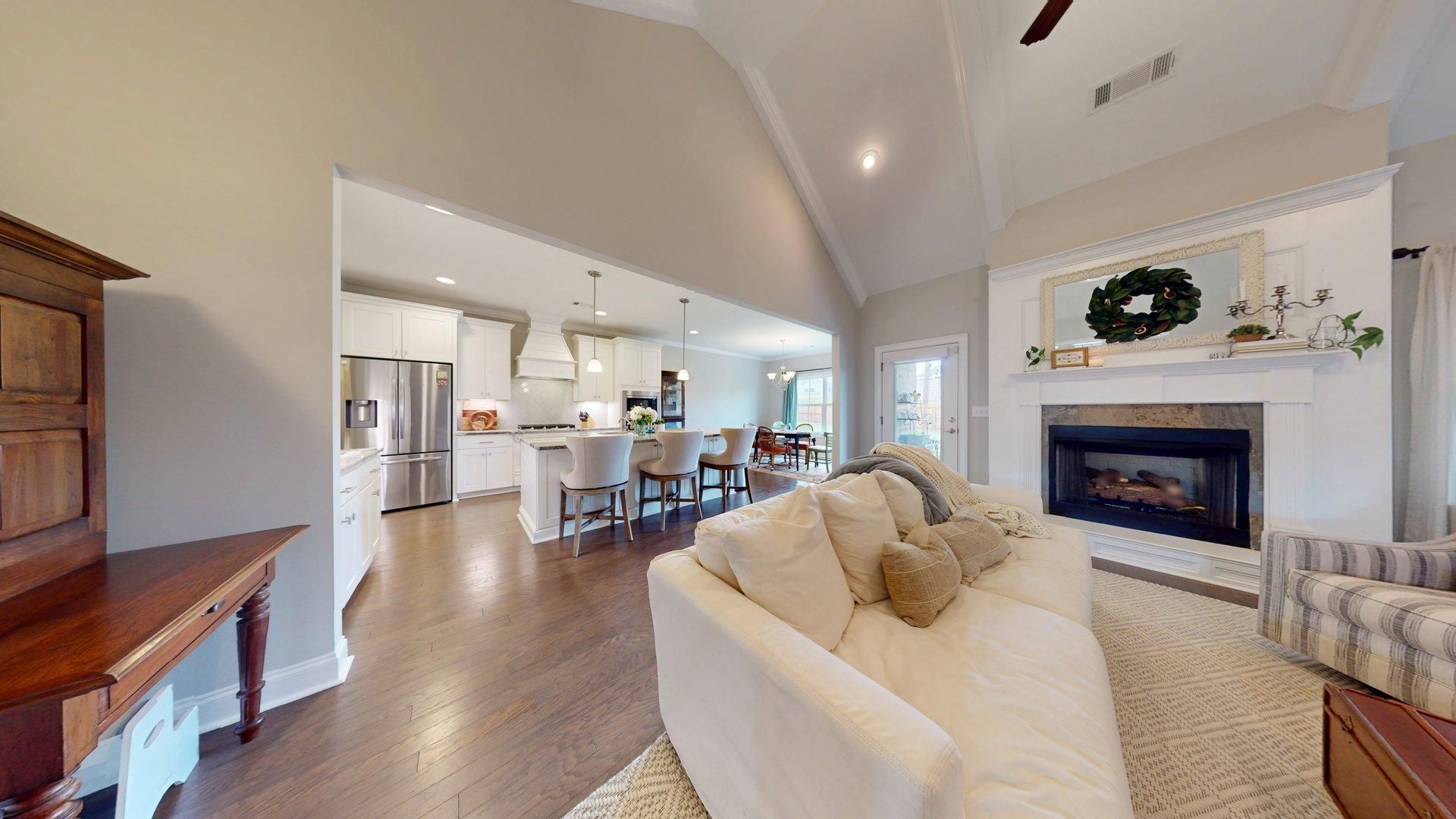 Building Photo - Towne Lake Subdivision